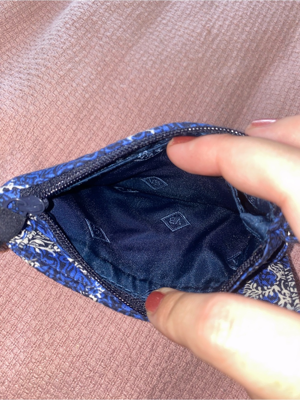 Vera Bradley Royaln Blue and White Seahorse Paisley Wristlet ID Case - Picture 15 of 15